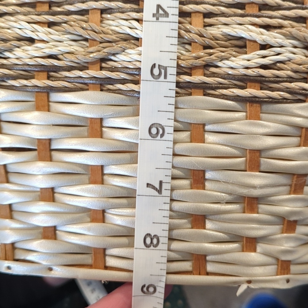 ✨HOST PICK🎉Mid Century sewing basket - Picture 7 of 8